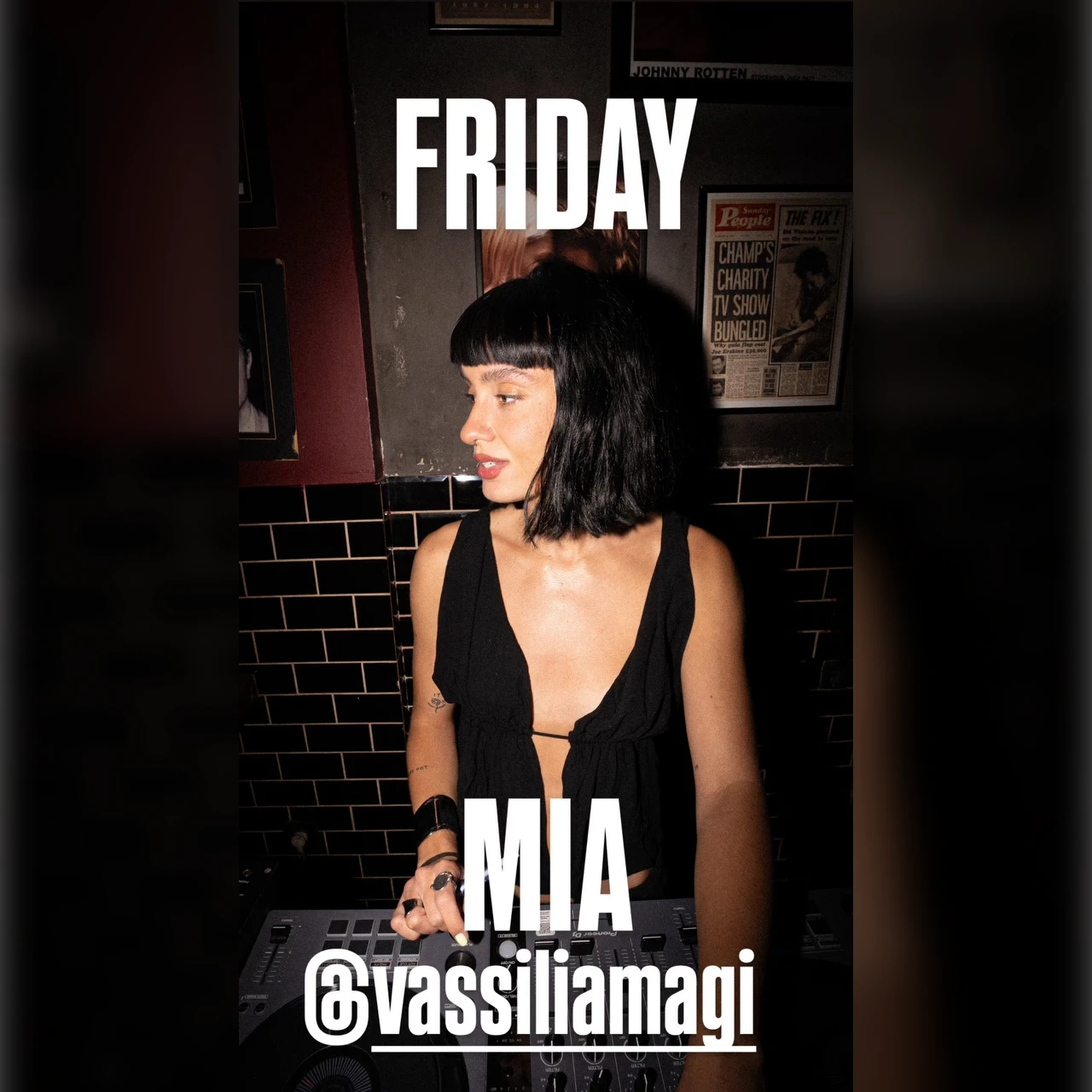 Mia 